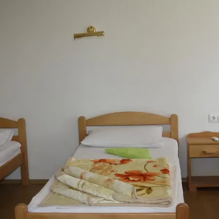 Guest house Jabuka 3*